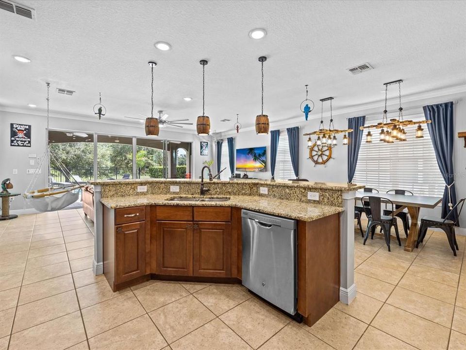 En Venta: $899,000 (5 camas, 5 baños, 3326 Pies cuadrados)