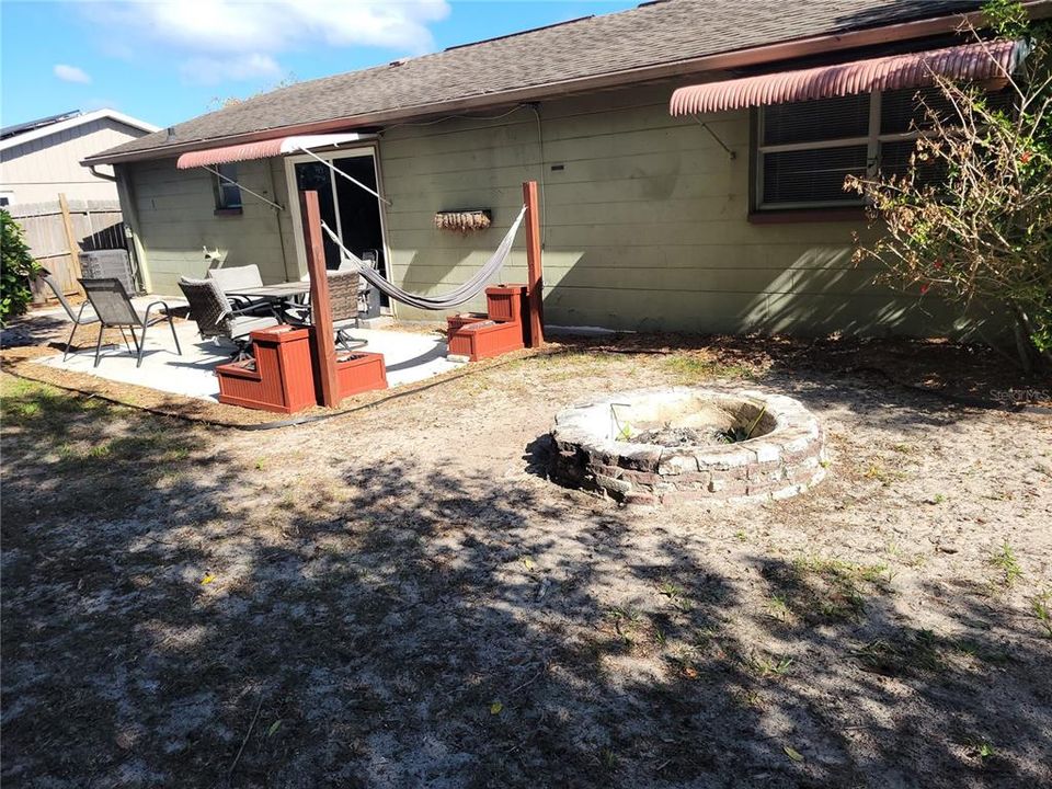 For Rent: $1,550 (2 beds, 1 baths, 952 Square Feet)