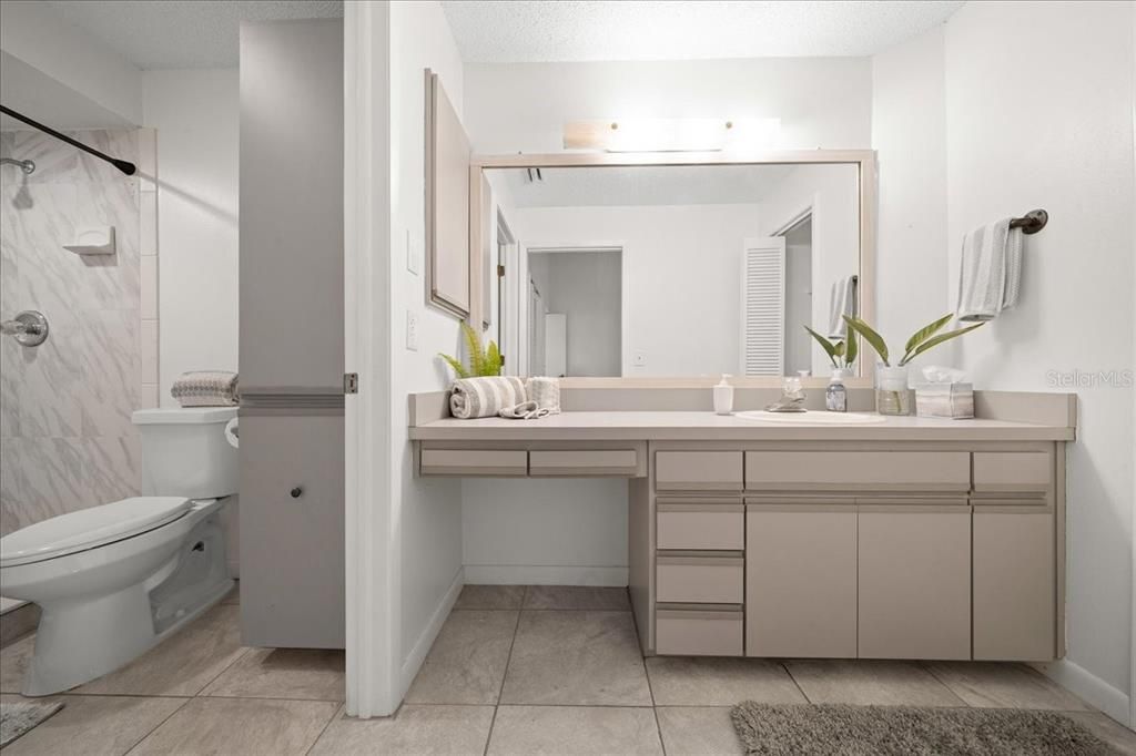 For Rent: $3,000 (3 beds, 2 baths, 1621 Square Feet)