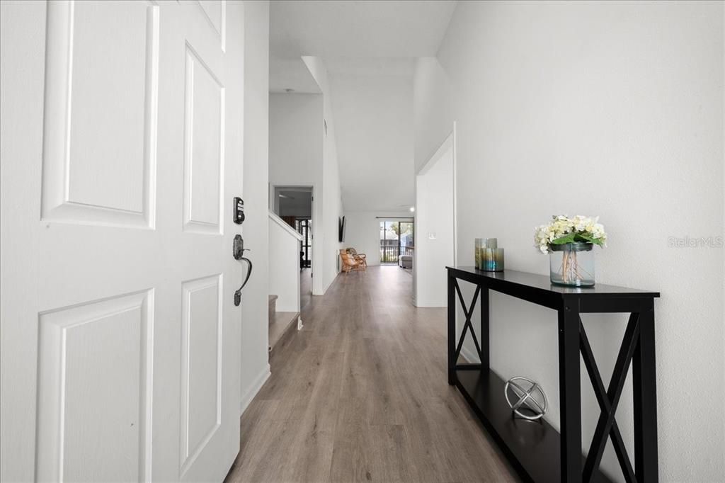 For Rent: $3,000 (3 beds, 2 baths, 1621 Square Feet)