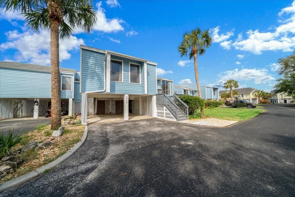 For Rent: $3,000 (3 beds, 2 baths, 1621 Square Feet)