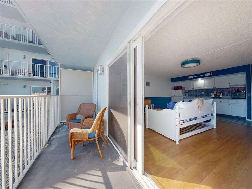For Sale: $198,000 (1 beds, 1 baths, 459 Square Feet)