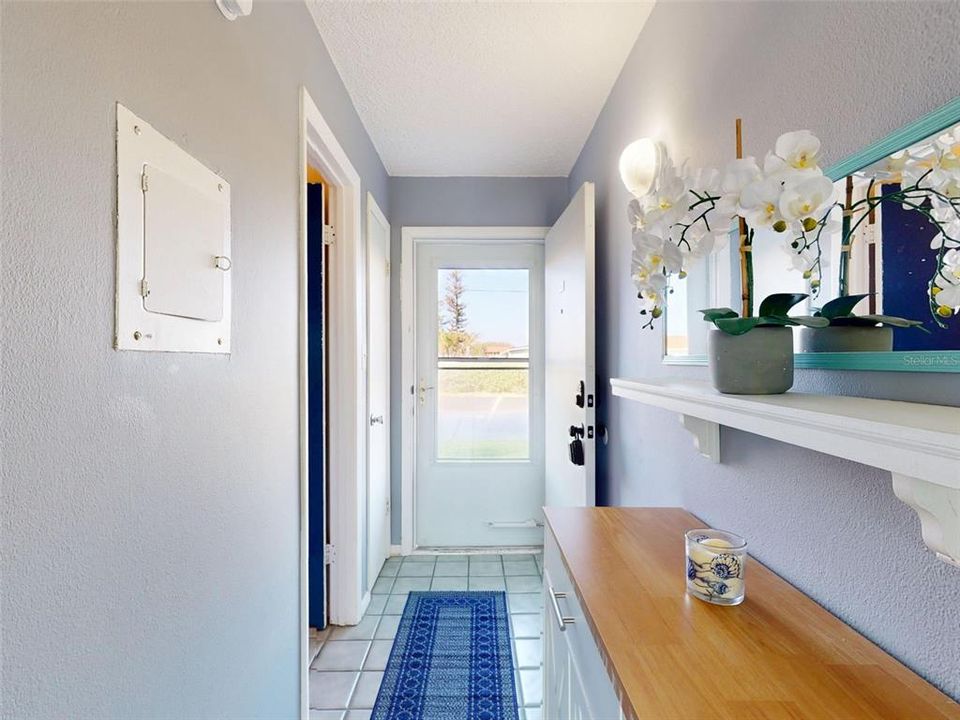 For Sale: $198,000 (1 beds, 1 baths, 459 Square Feet)