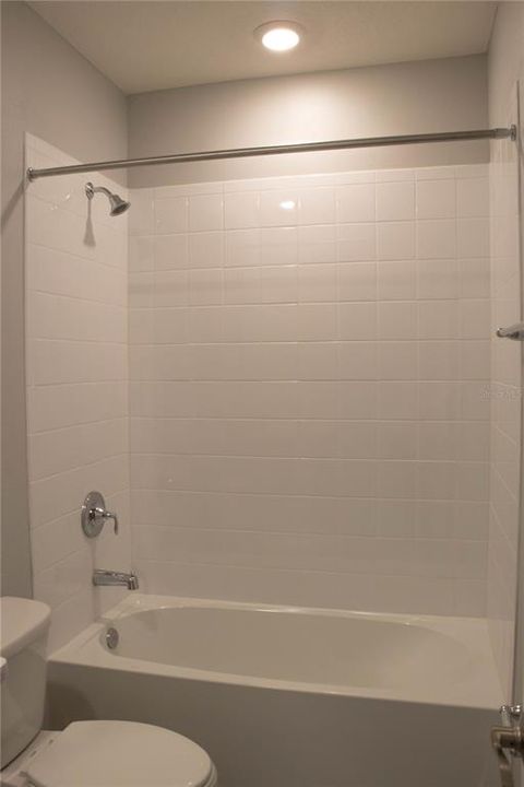 В аренду: $4,295 (4 спален, 3 ванн, 2700 Квадратных фут)