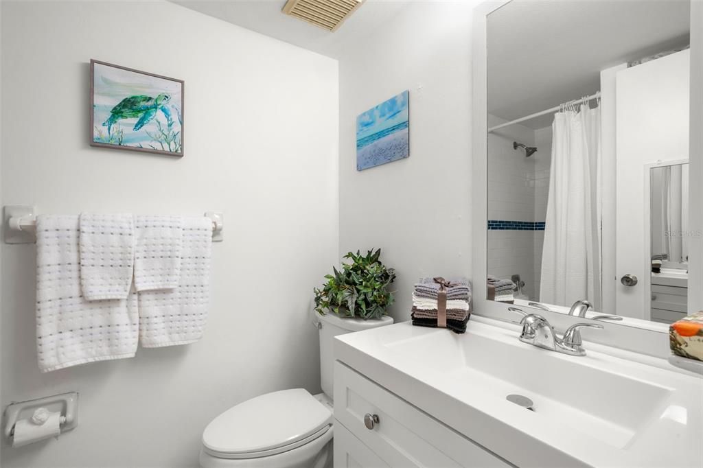 Activo con contrato: $149,900 (2 camas, 2 baños, 1054 Pies cuadrados)
