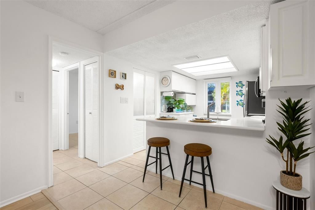 Activo con contrato: $149,900 (2 camas, 2 baños, 1054 Pies cuadrados)