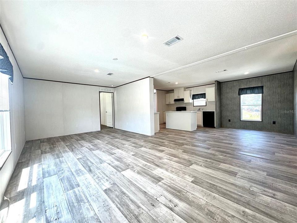 For Sale: $259,950 (3 beds, 2 baths, 1456 Square Feet)