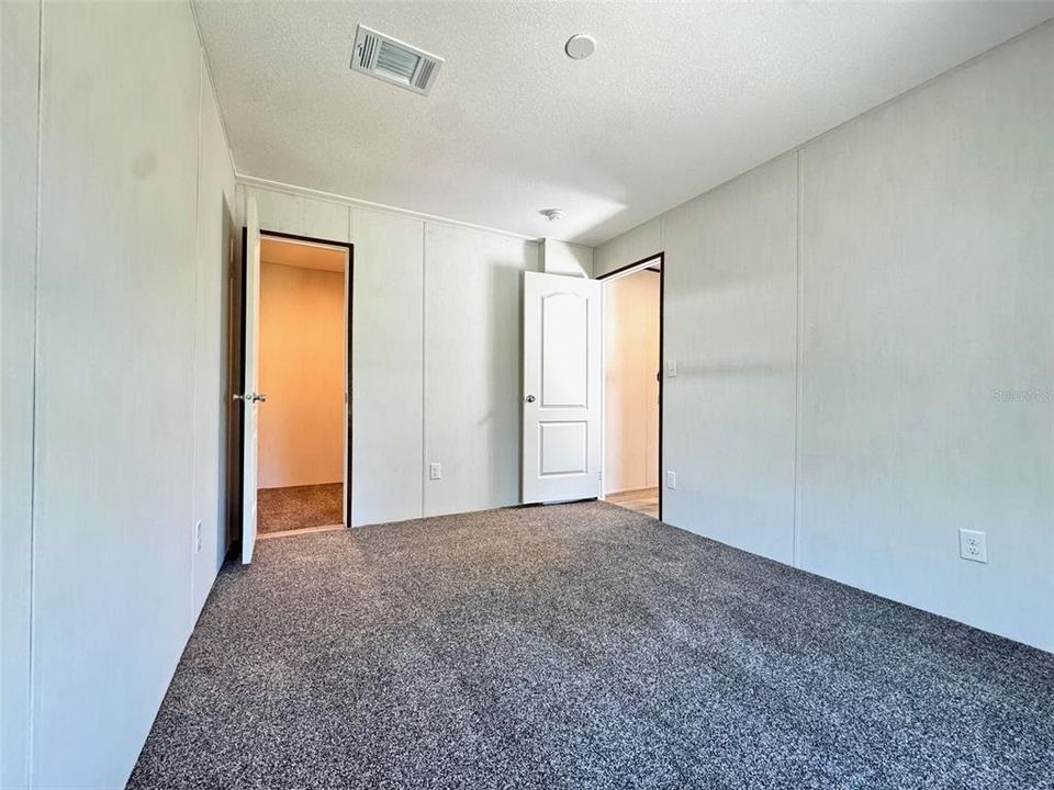 For Sale: $259,950 (3 beds, 2 baths, 1456 Square Feet)