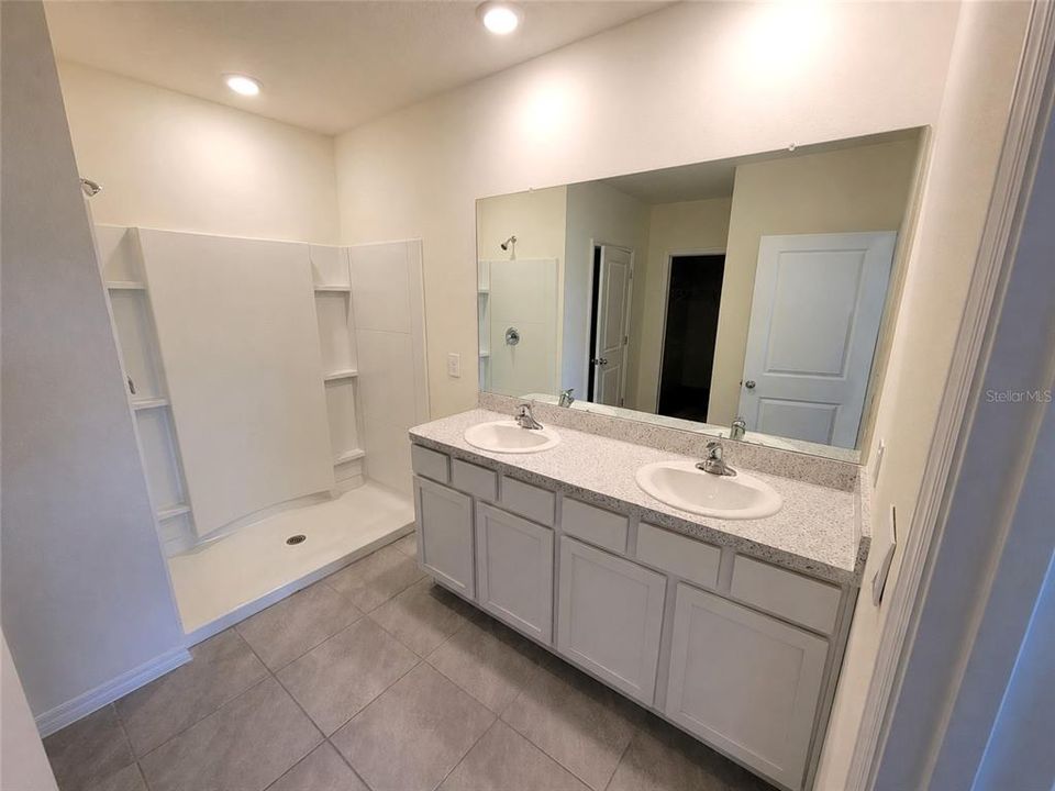 En Renta: $2,595 (4 camas, 2 baños, 2045 Pies cuadrados)