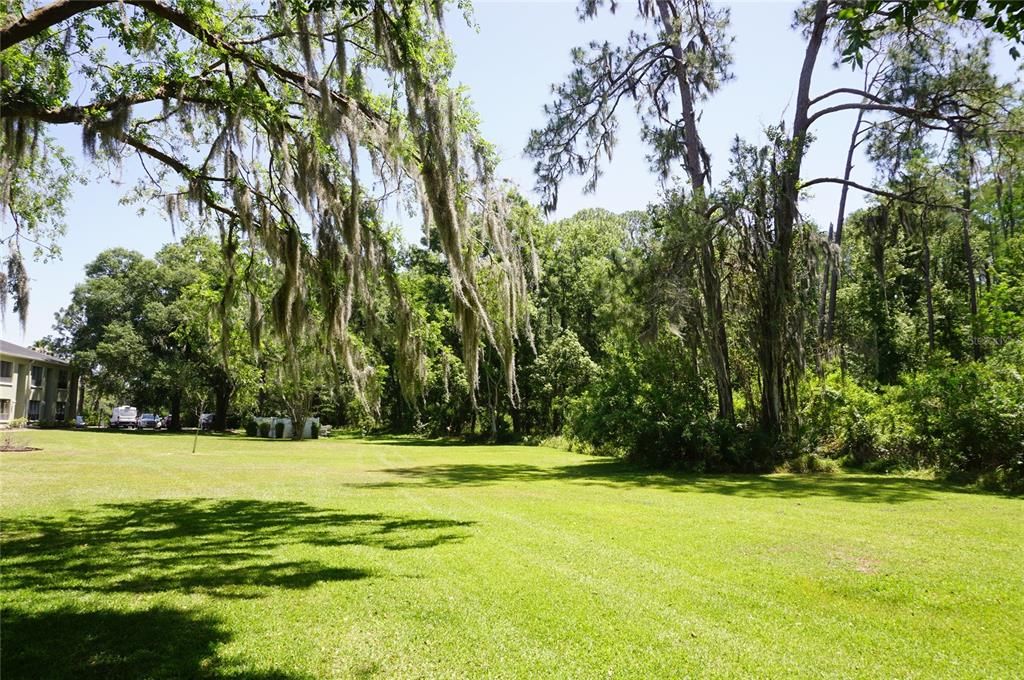 For Sale: $144,900 (1 beds, 1 baths, 666 Square Feet)