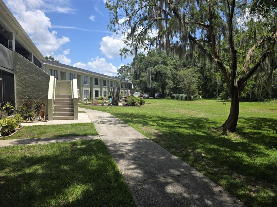For Sale: $144,900 (1 beds, 1 baths, 666 Square Feet)
