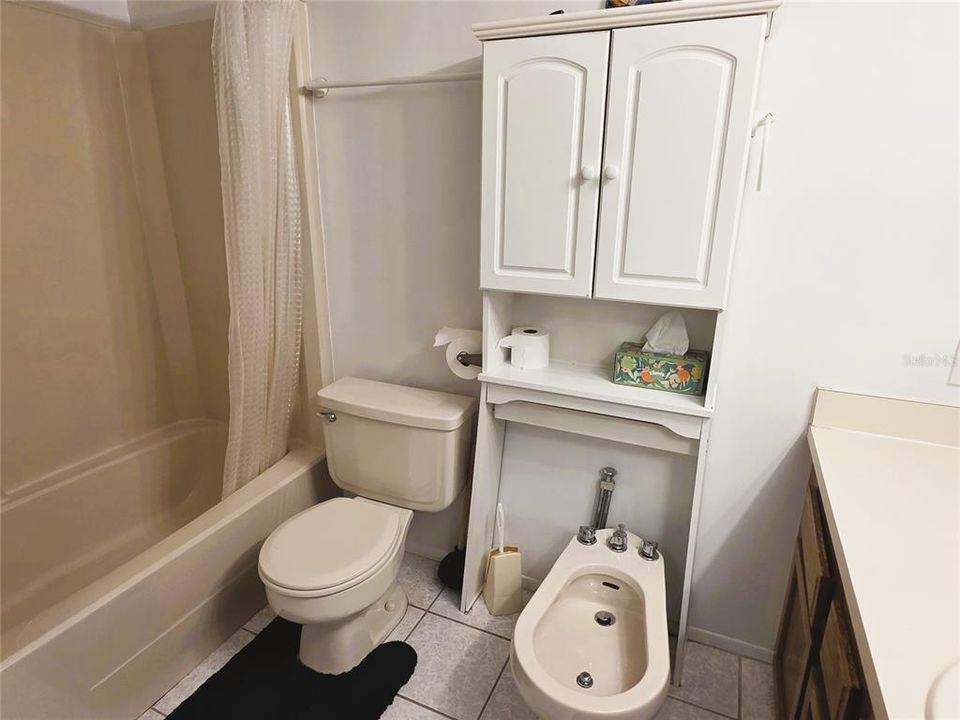 For Sale: $144,900 (1 beds, 1 baths, 666 Square Feet)