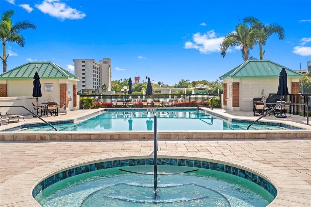 Active With Contract: $775,000 (2 beds, 2 baths, 1505 Square Feet)