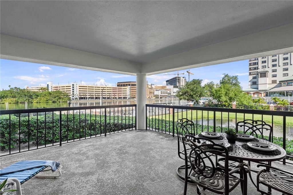 Active With Contract: $775,000 (2 beds, 2 baths, 1505 Square Feet)
