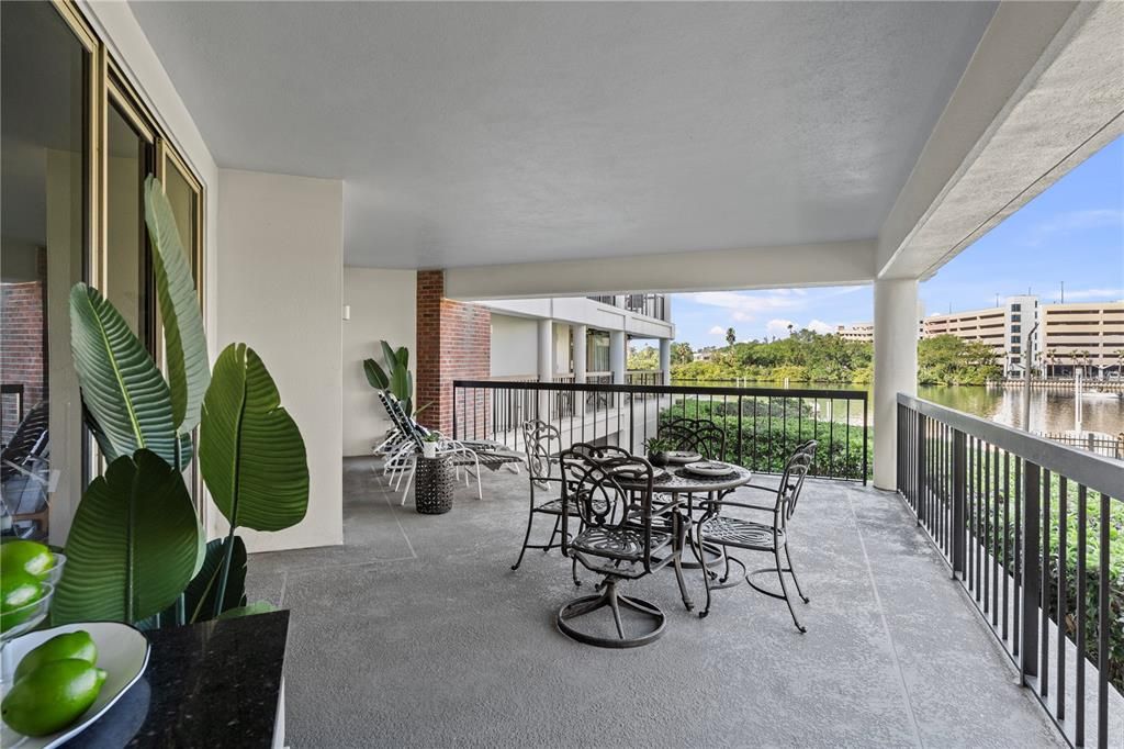Active With Contract: $775,000 (2 beds, 2 baths, 1505 Square Feet)