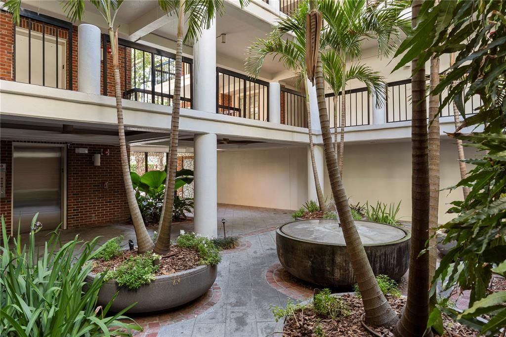 Active With Contract: $775,000 (2 beds, 2 baths, 1505 Square Feet)