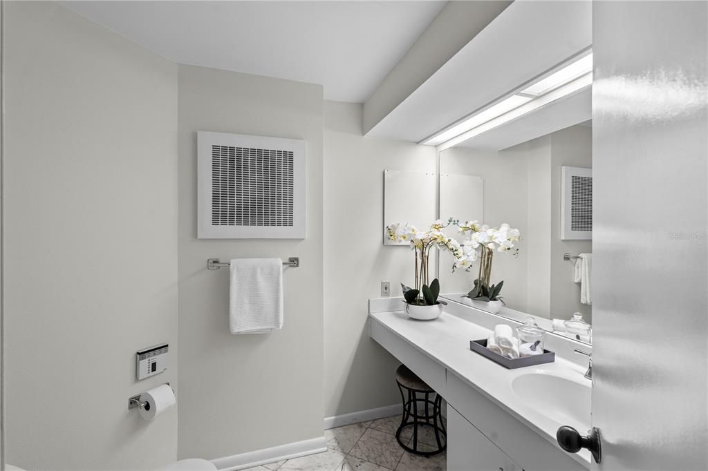 Active With Contract: $775,000 (2 beds, 2 baths, 1505 Square Feet)
