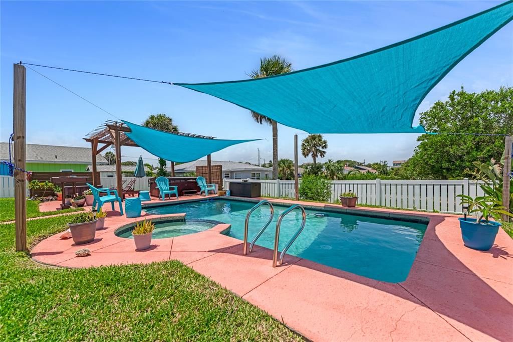 Active With Contract: $499,000 (3 beds, 2 baths, 1836 Square Feet)
