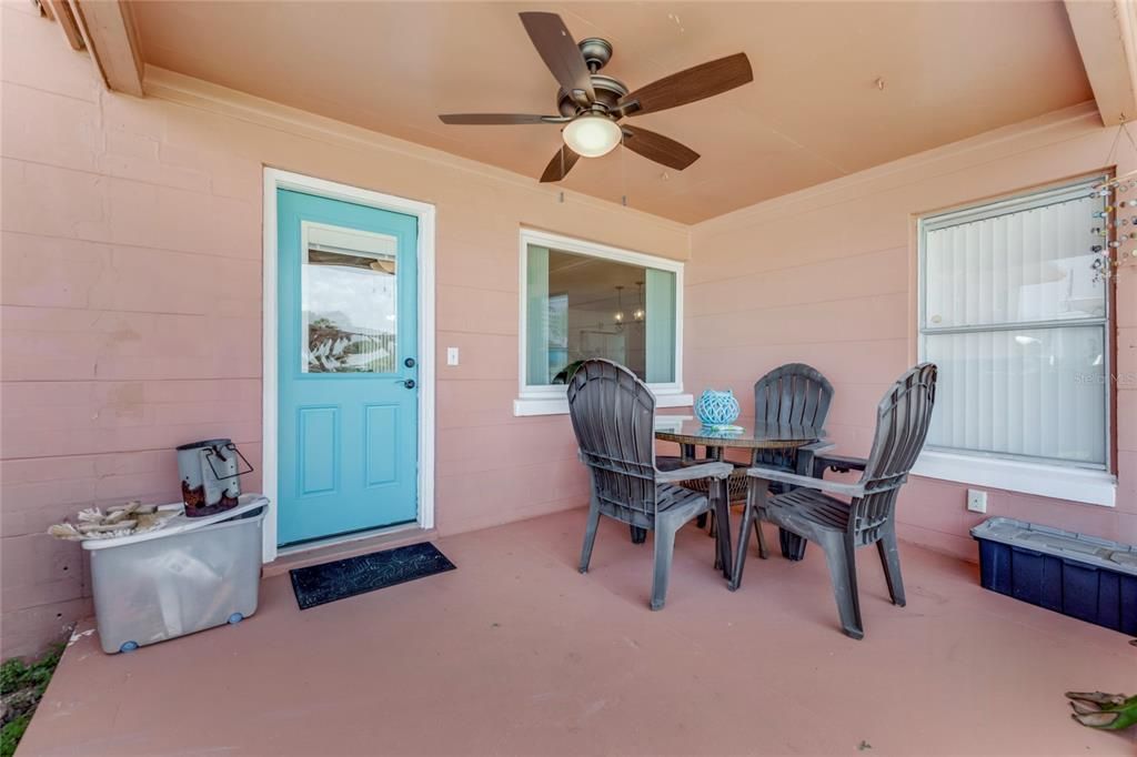 Active With Contract: $499,000 (3 beds, 2 baths, 1836 Square Feet)