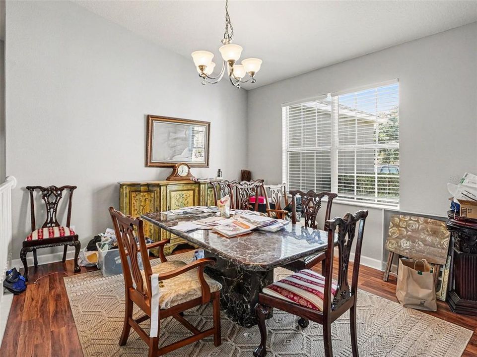 For Sale: $650,000 (6 beds, 4 baths, 4936 Square Feet)