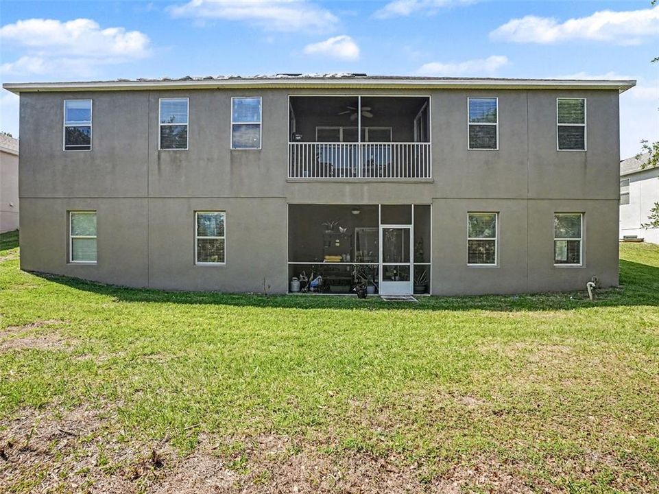 For Sale: $650,000 (6 beds, 4 baths, 4936 Square Feet)