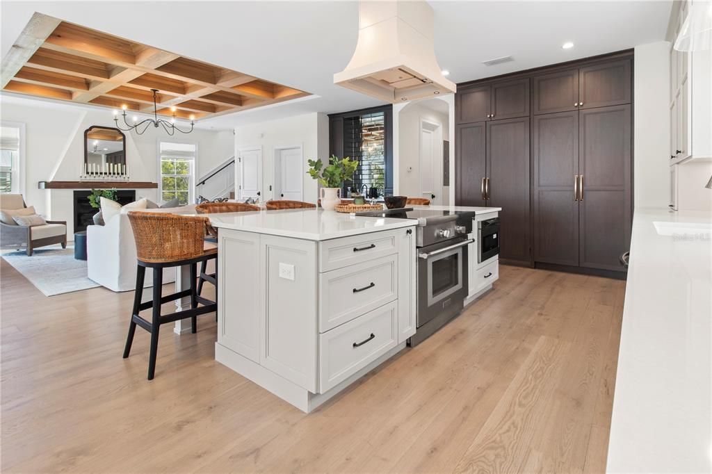 For Sale: $4,095,000 (4 beds, 4 baths, 3102 Square Feet)