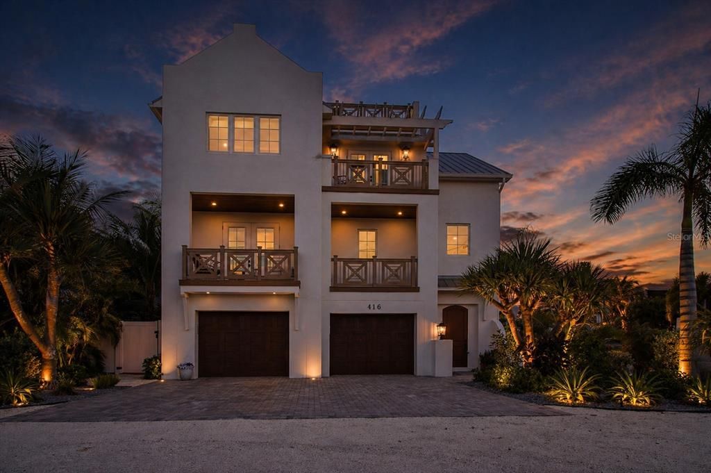 For Sale: $4,095,000 (4 beds, 4 baths, 3102 Square Feet)