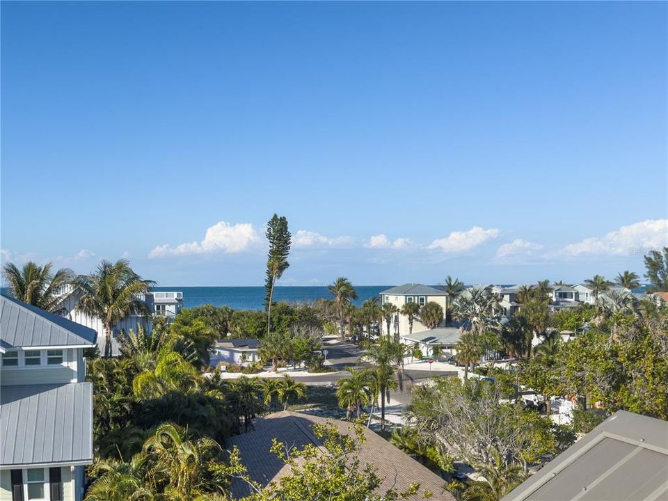 For Sale: $4,095,000 (4 beds, 4 baths, 3102 Square Feet)