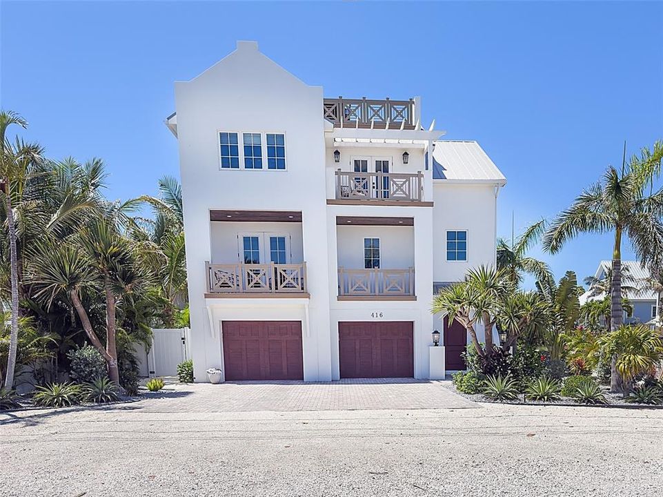For Sale: $4,095,000 (4 beds, 4 baths, 3102 Square Feet)