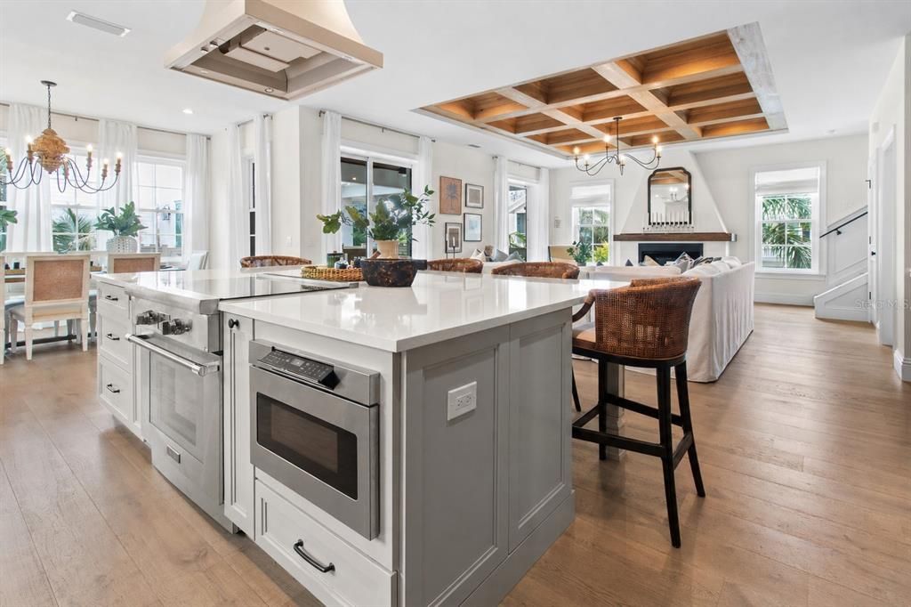 For Sale: $4,095,000 (4 beds, 4 baths, 3102 Square Feet)