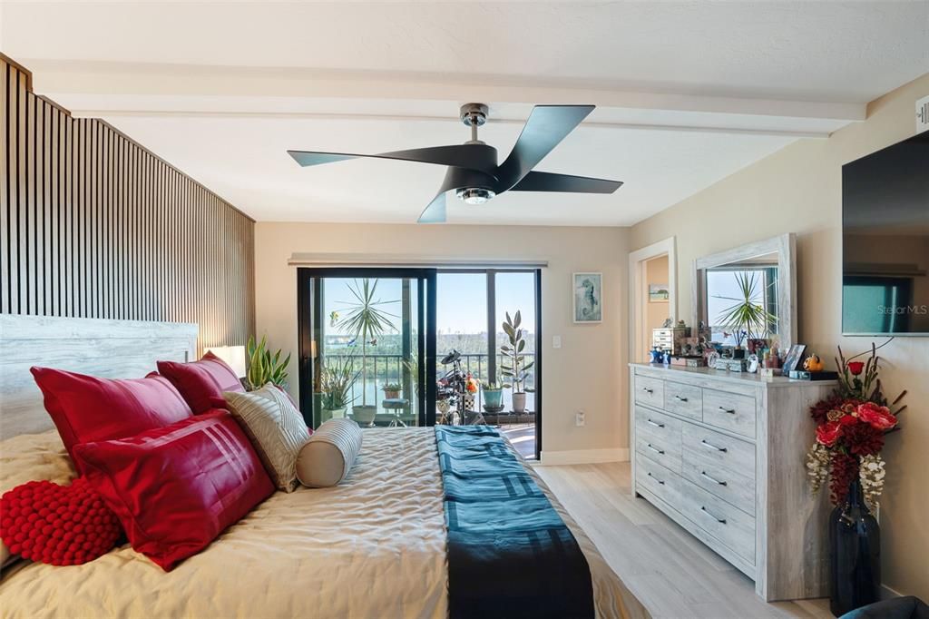 For Rent: $5,500 (2 beds, 2 baths, 1331 Square Feet)