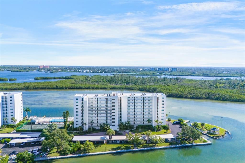 For Rent: $5,500 (2 beds, 2 baths, 1331 Square Feet)