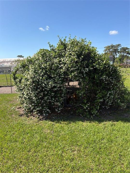 En Venta: $729,900 (4 camas, 3 baños, 2181 Pies cuadrados)