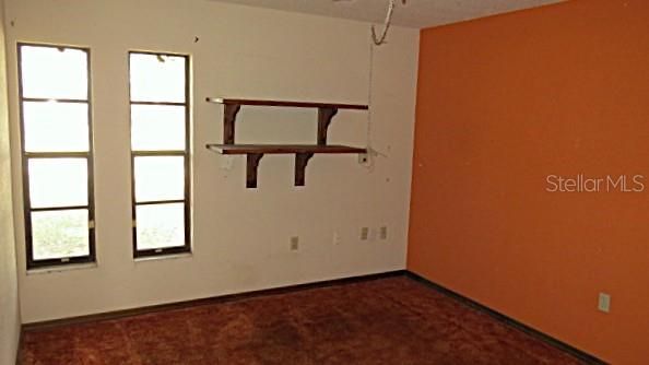 Active With Contract: $215,000 (3 beds, 2 baths, 1708 Square Feet)