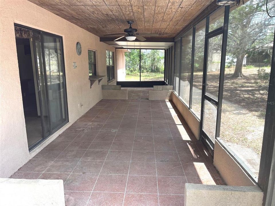 Active With Contract: $215,000 (3 beds, 2 baths, 1708 Square Feet)