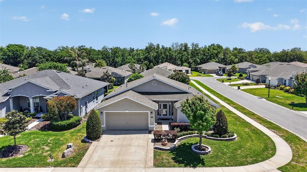 На продажу: $379,900 (3 спален, 2 ванн, 1683 Квадратных фут)