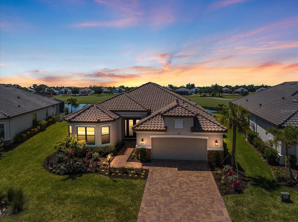 For Sale: $1,695,000 (4 beds, 3 baths, 3218 Square Feet)