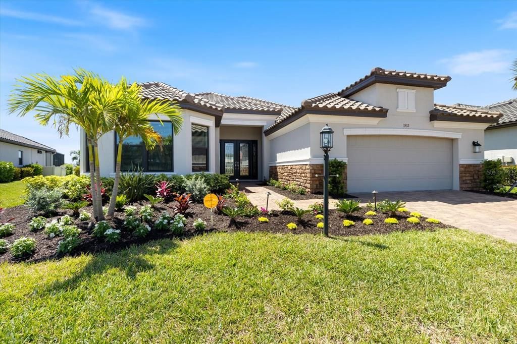 For Sale: $1,695,000 (4 beds, 3 baths, 3218 Square Feet)