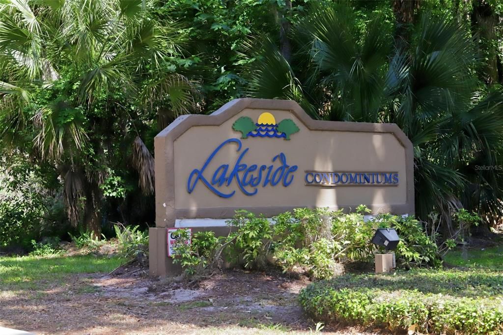 For Sale: $175,000 (2 beds, 2 baths, 897 Square Feet)