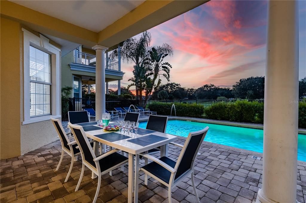 En Venta: $1,125,000 (5 camas, 4 baños, 3586 Pies cuadrados)