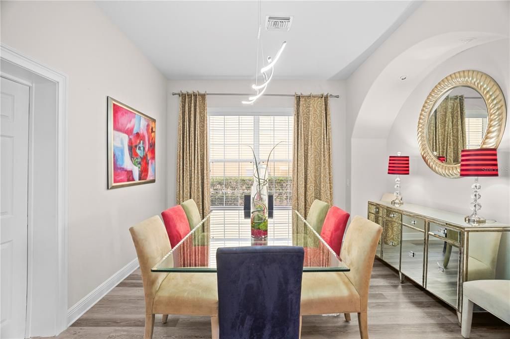 En Venta: $1,125,000 (5 camas, 4 baños, 3586 Pies cuadrados)