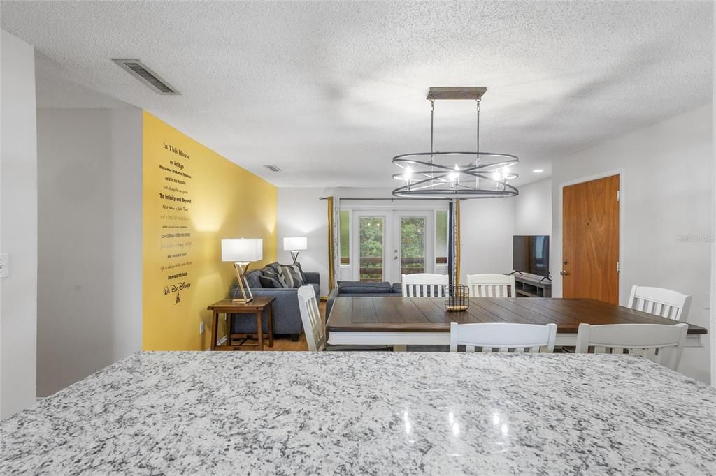 En Venta: $133,000 (2 camas, 2 baños, 1036 Pies cuadrados)