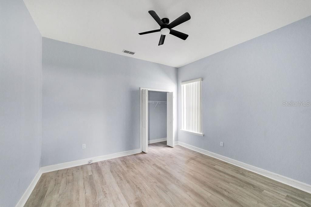 En Venta: $419,000 (4 camas, 2 baños, 2639 Pies cuadrados)