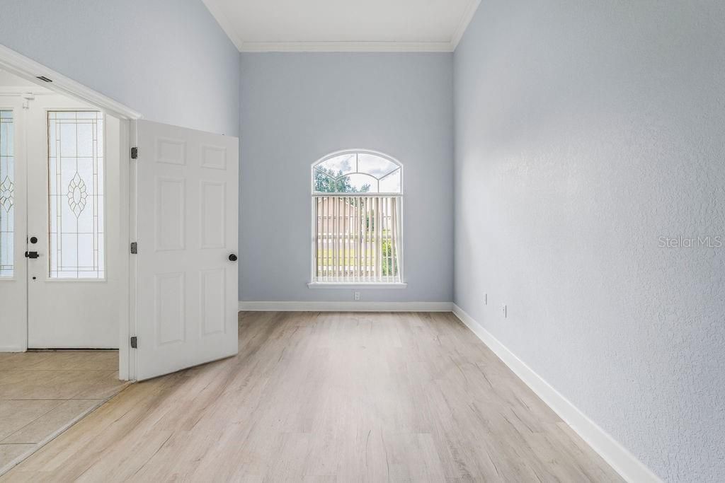 En Venta: $419,000 (4 camas, 2 baños, 2639 Pies cuadrados)