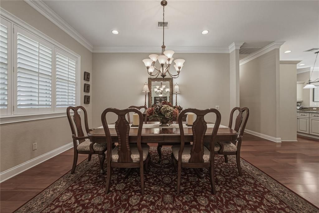 For Sale: $799,900 (3 beds, 3 baths, 2695 Square Feet)