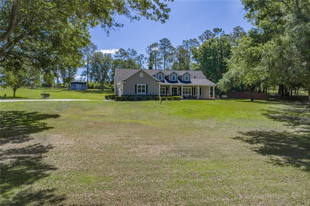 For Sale: $799,900 (3 beds, 3 baths, 2695 Square Feet)