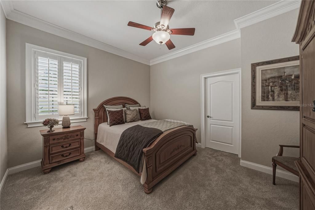 For Sale: $799,900 (3 beds, 3 baths, 2695 Square Feet)