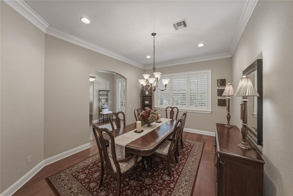 For Sale: $799,900 (3 beds, 3 baths, 2695 Square Feet)