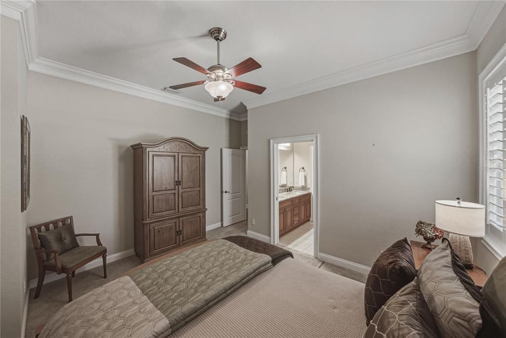 For Sale: $799,900 (3 beds, 3 baths, 2695 Square Feet)