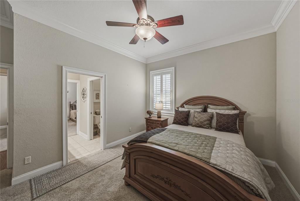 For Sale: $799,900 (3 beds, 3 baths, 2695 Square Feet)